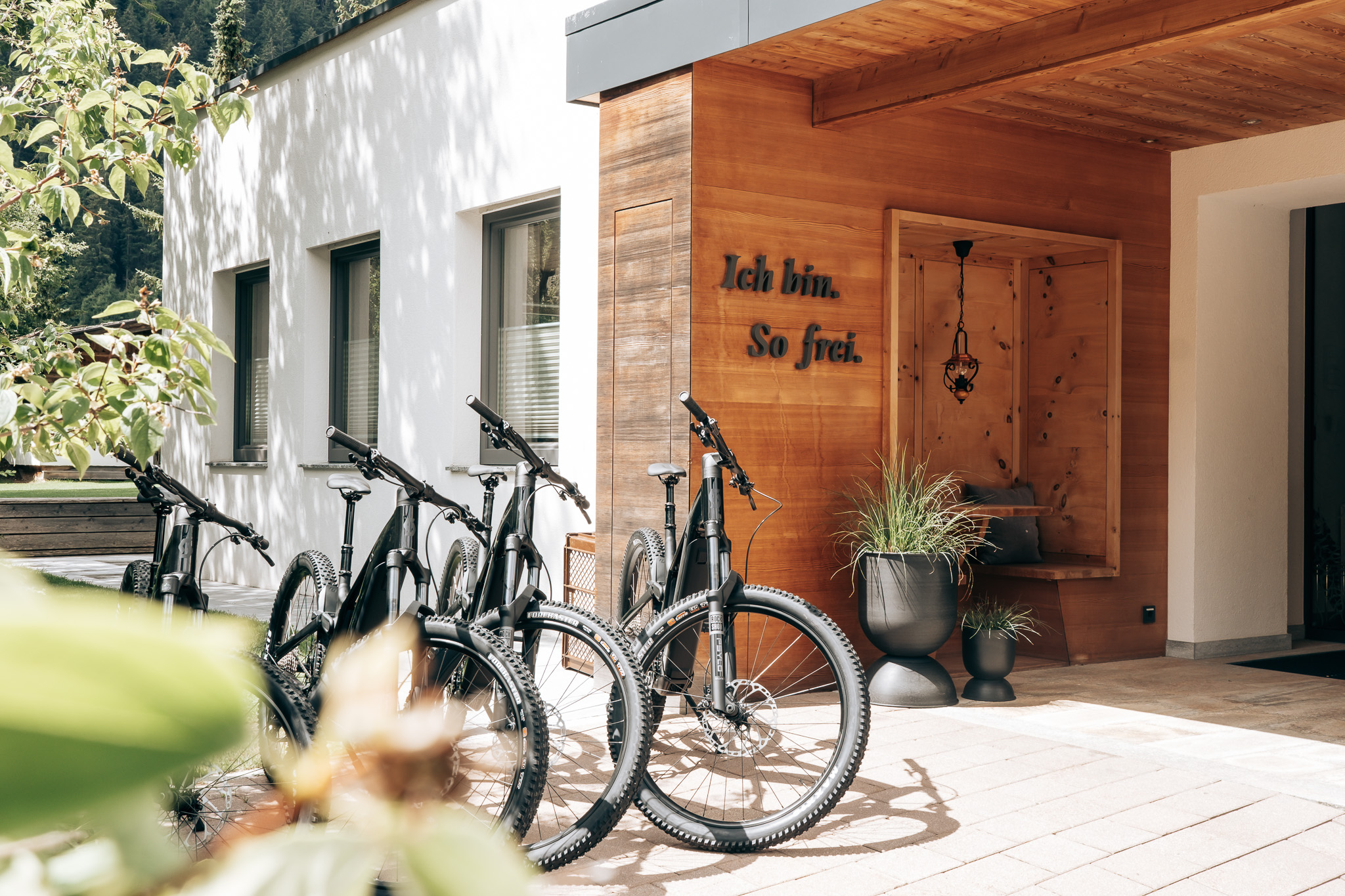 Story E-Bike-Abenteuer direkt ab dem Arabella Story: E-Bike-Abenteuer direkt ab dem Arabella